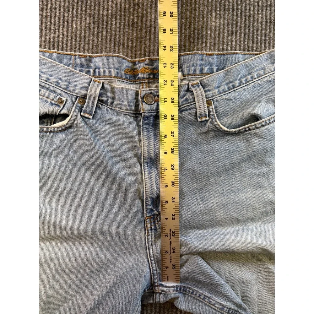 Eddie‎ Bauer Mens Jeans 36x33 Light Wash Classic Fit 100% Cotton Denim